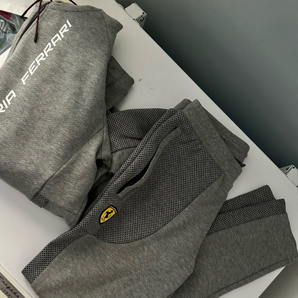Puma Ferrari Set